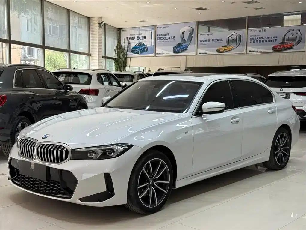 2023 BMW 3 Series 320Li M Sport Package — миниатюра 1
