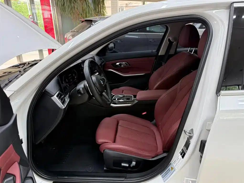2023 BMW 3 Series 320Li M Sport Package — миниатюра 16
