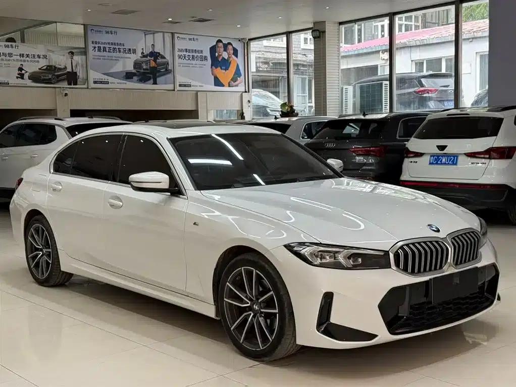 2023 BMW 3 Series 320Li M Sport Package — миниатюра 3