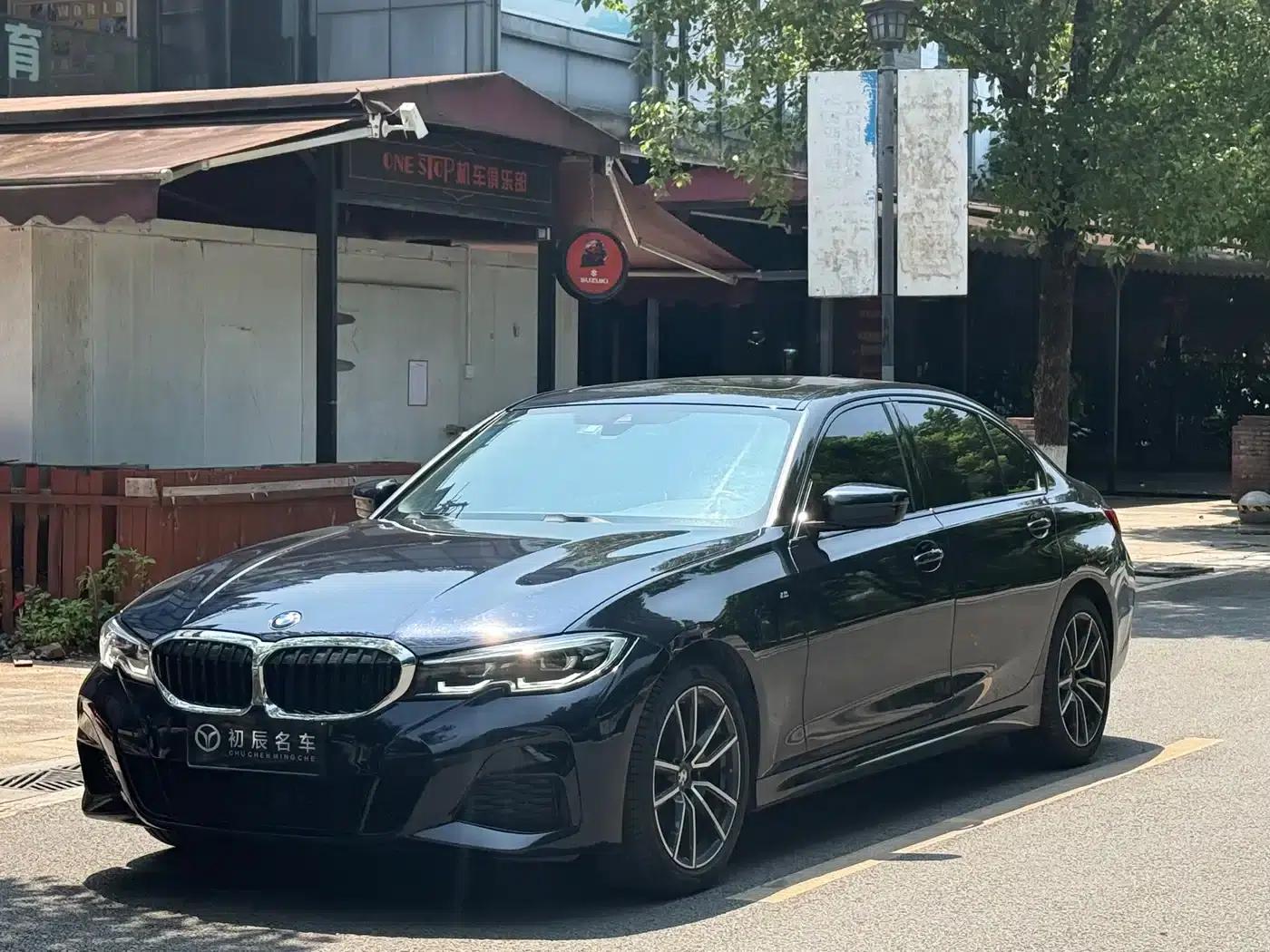 2022 BMW 3 Series 325Li M Sport Package — миниатюра 11