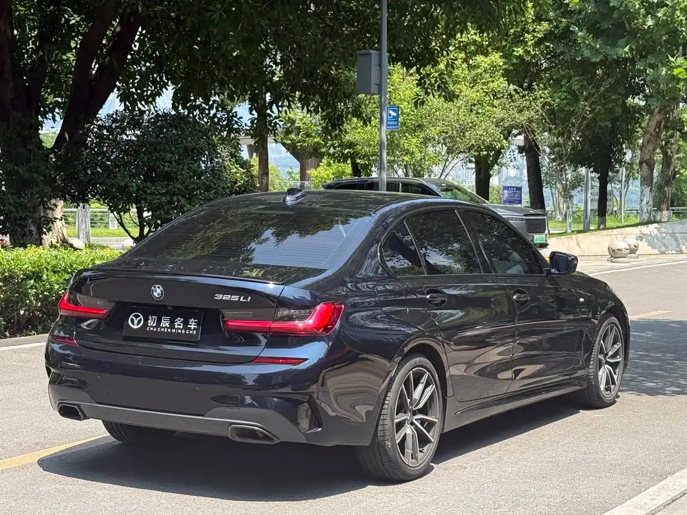 2022 BMW 3 Series 325Li M Sport Package — миниатюра 18