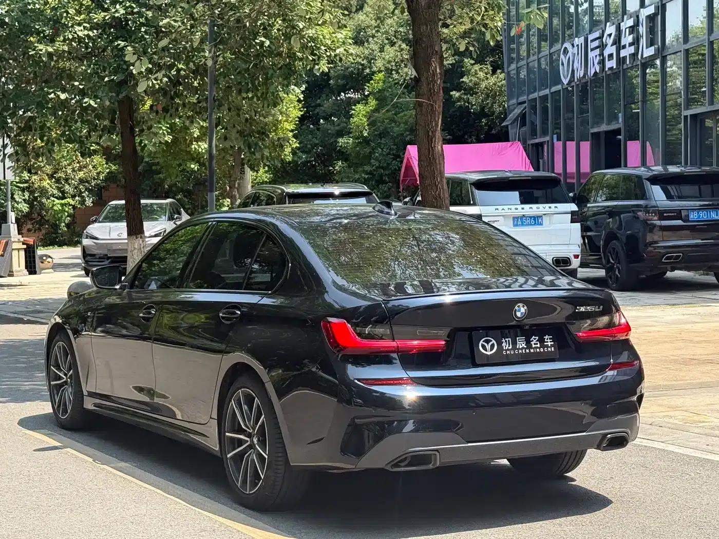 2022 BMW 3 Series 325Li M Sport Package — миниатюра 7