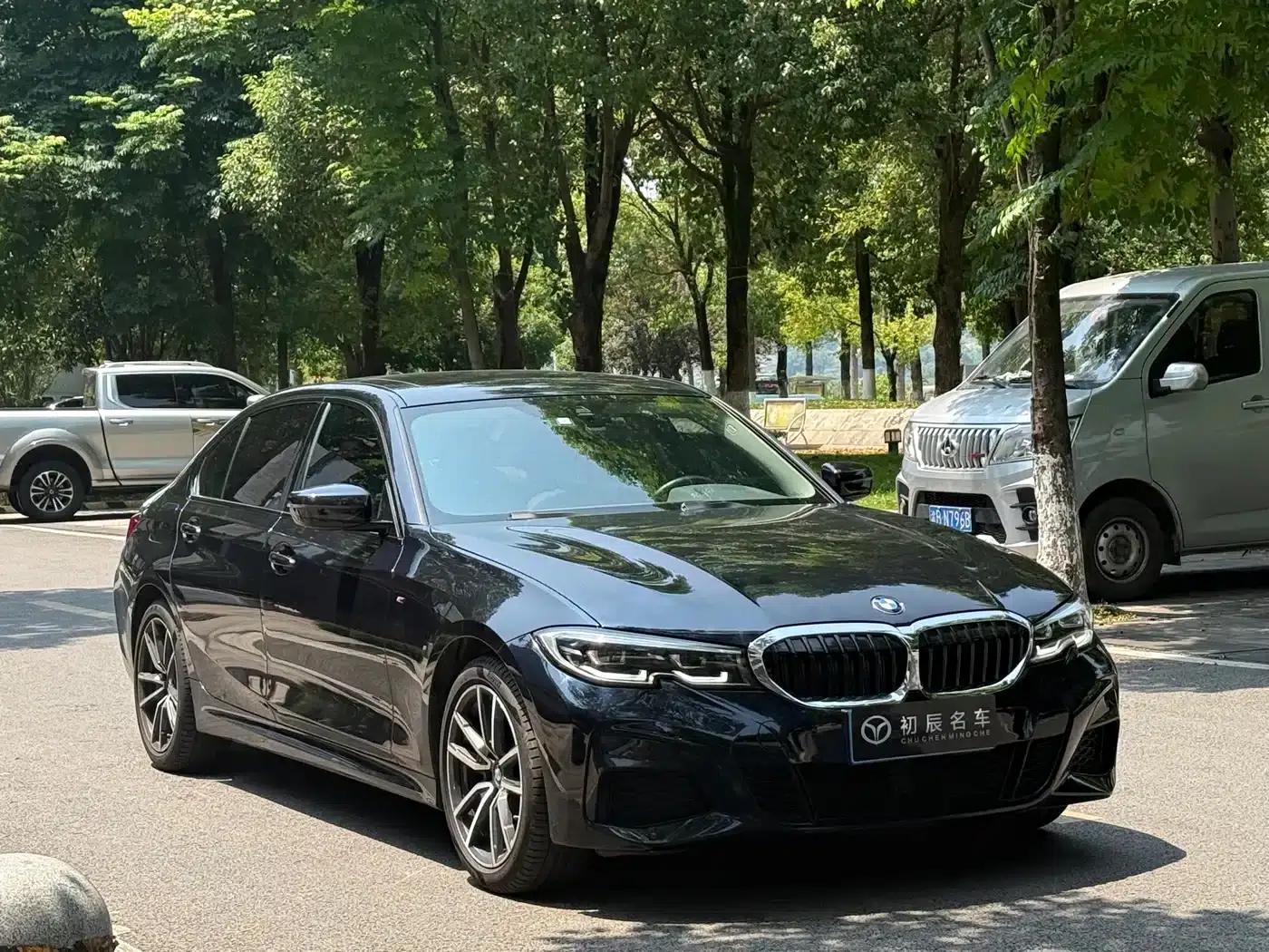 2022 BMW 3 Series 325Li M Sport Package — миниатюра 10