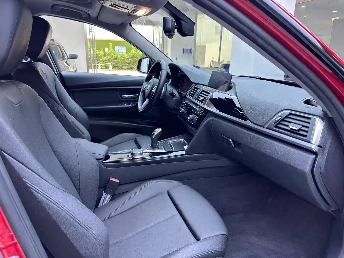 2019 BMW 3 Series 320Li M Sport Package — миниатюра 20