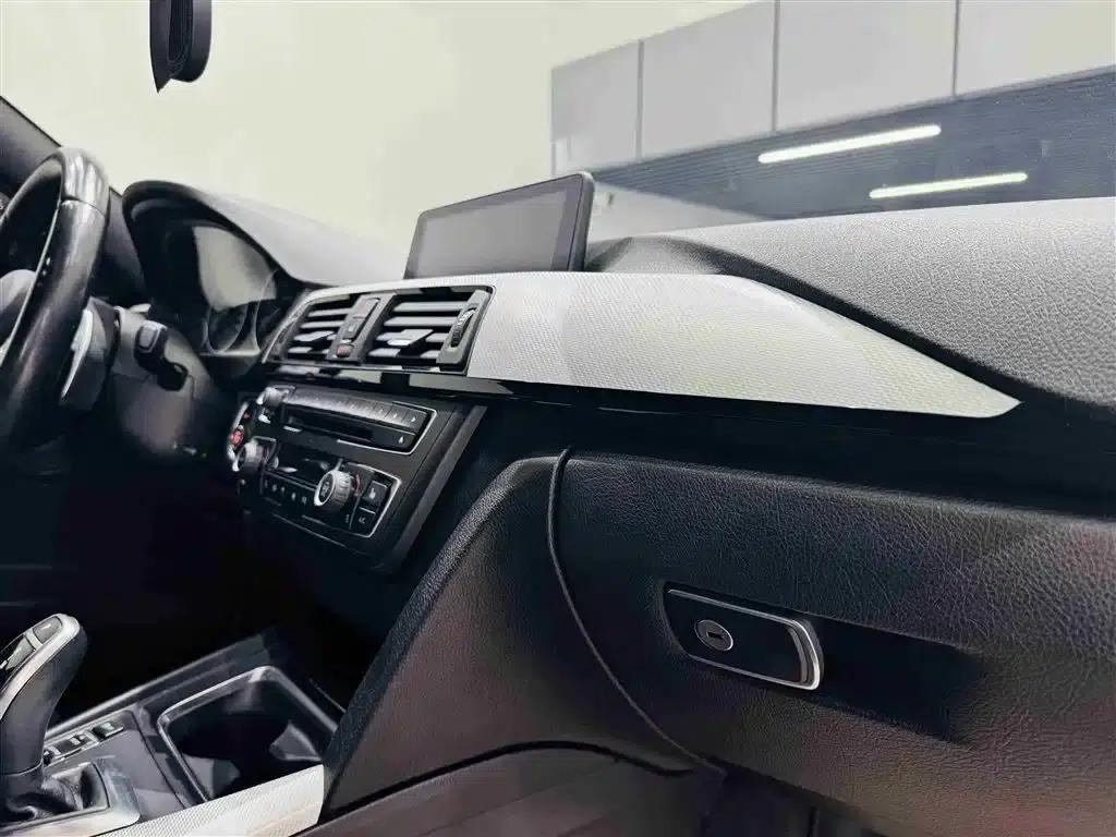 2015 BMW 3 Series 328i M Sport — миниатюра 28