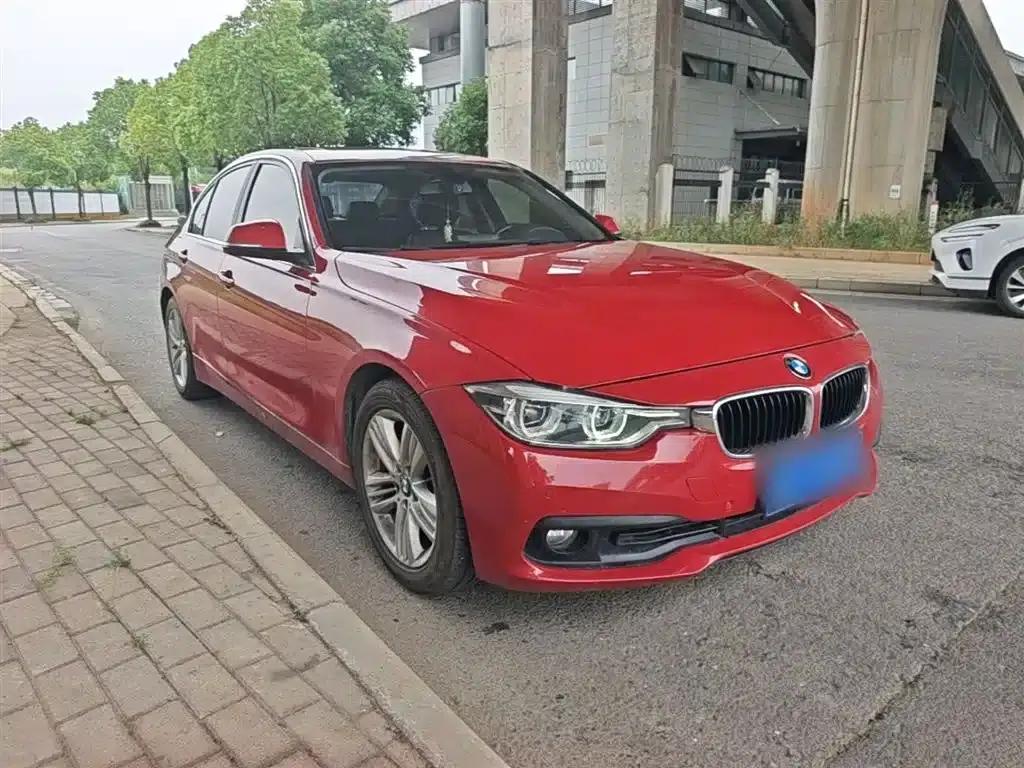 2017 BMW 3 Series 318i Fashion Edition — миниатюра 4