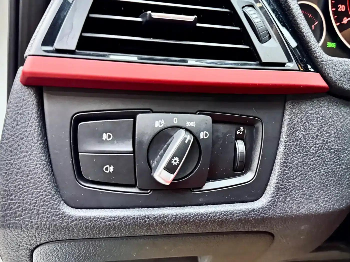 2013 BMW 3 Series Imported Model 320i Sport Design Package — миниатюра 12