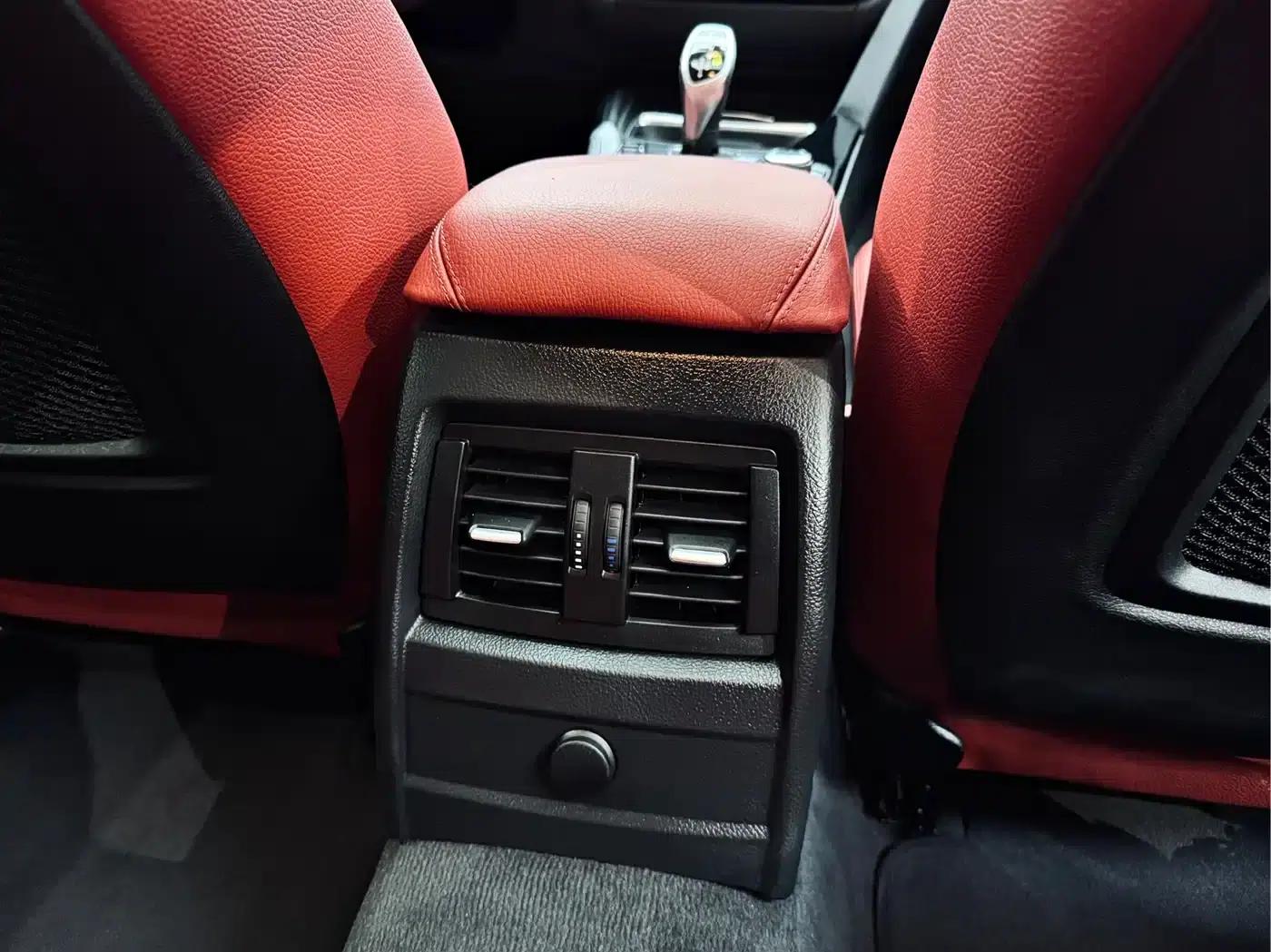 2013 BMW 3 Series Imported Model 320i Sport Design Package — миниатюра 17