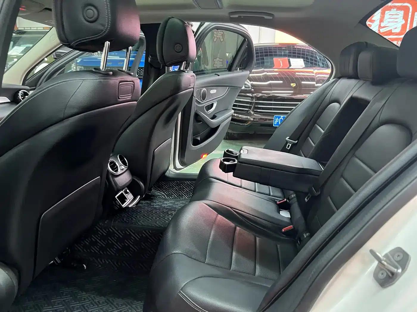 2016 Mercedes-Benz C-Class C 200 L 4MATIC — миниатюра 11