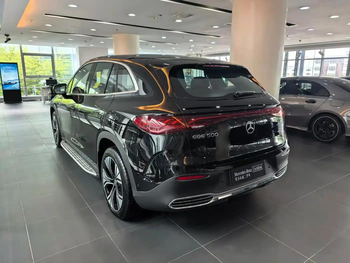 Mercedes-Benz EQE SUV 2024 500 4MATIC Pioneer Edition — миниатюра 5