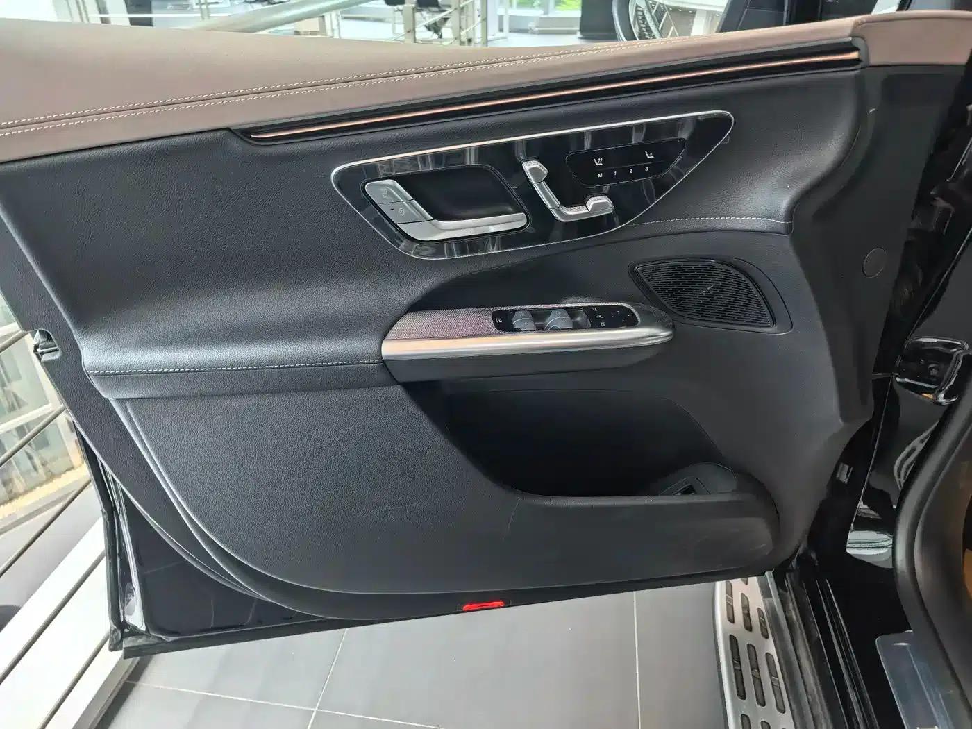 Mercedes-Benz EQE SUV 2024 500 4MATIC Pioneer Edition — миниатюра 7