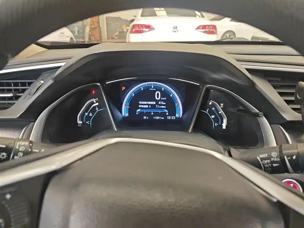 2016 Civic 220TURBO CVT Luxury Edition — миниатюра 12