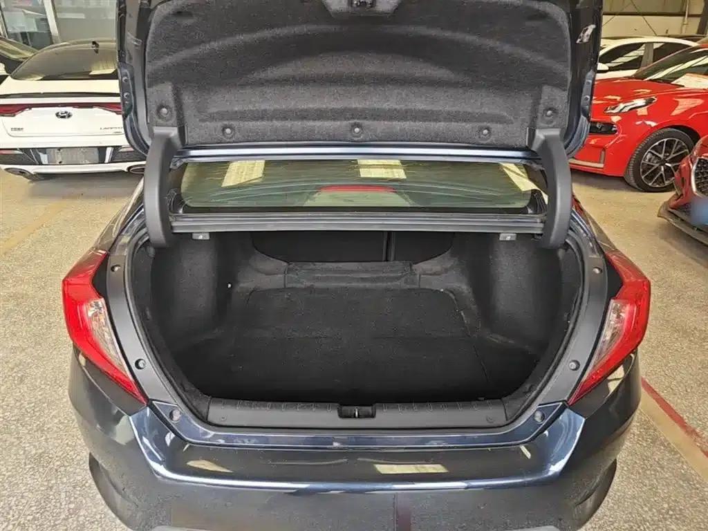 2016 Civic 220TURBO CVT Luxury Edition — миниатюра 19