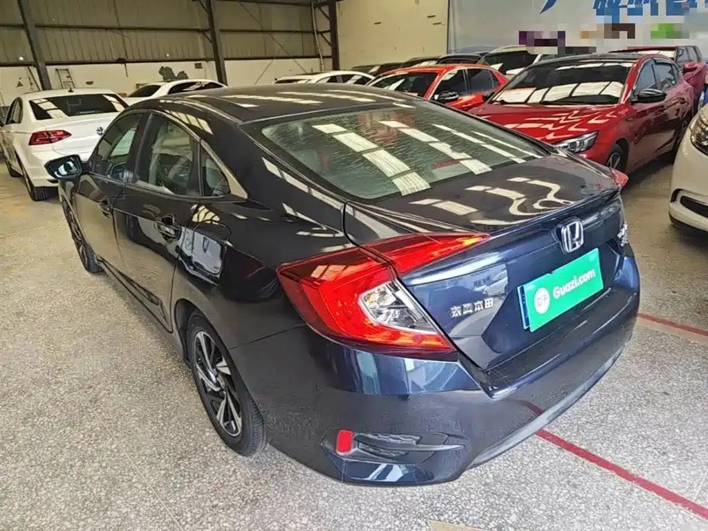 2016 Civic 220TURBO CVT Luxury Edition — миниатюра 5
