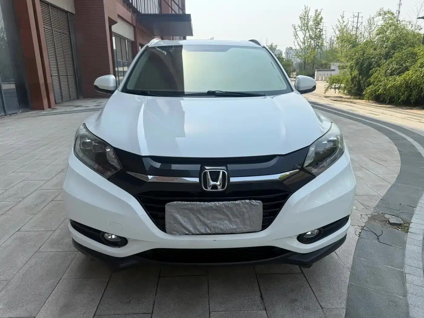Vezel 2018 1.5L CVT 2WD Tech Elite — миниатюра 2