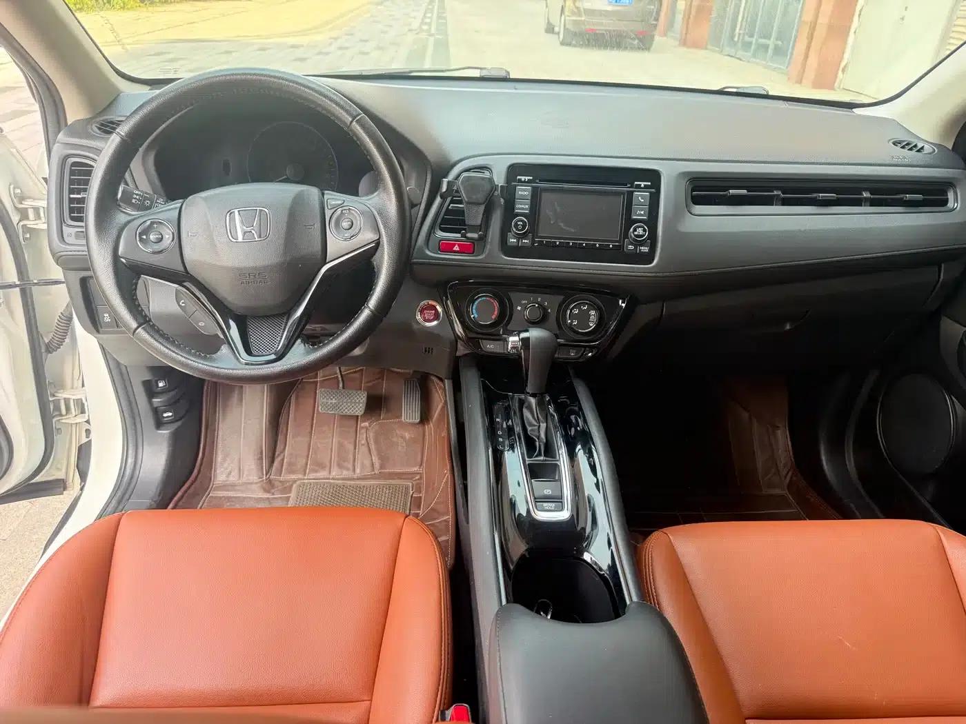 Vezel 2018 1.5L CVT 2WD Tech Elite — миниатюра 6