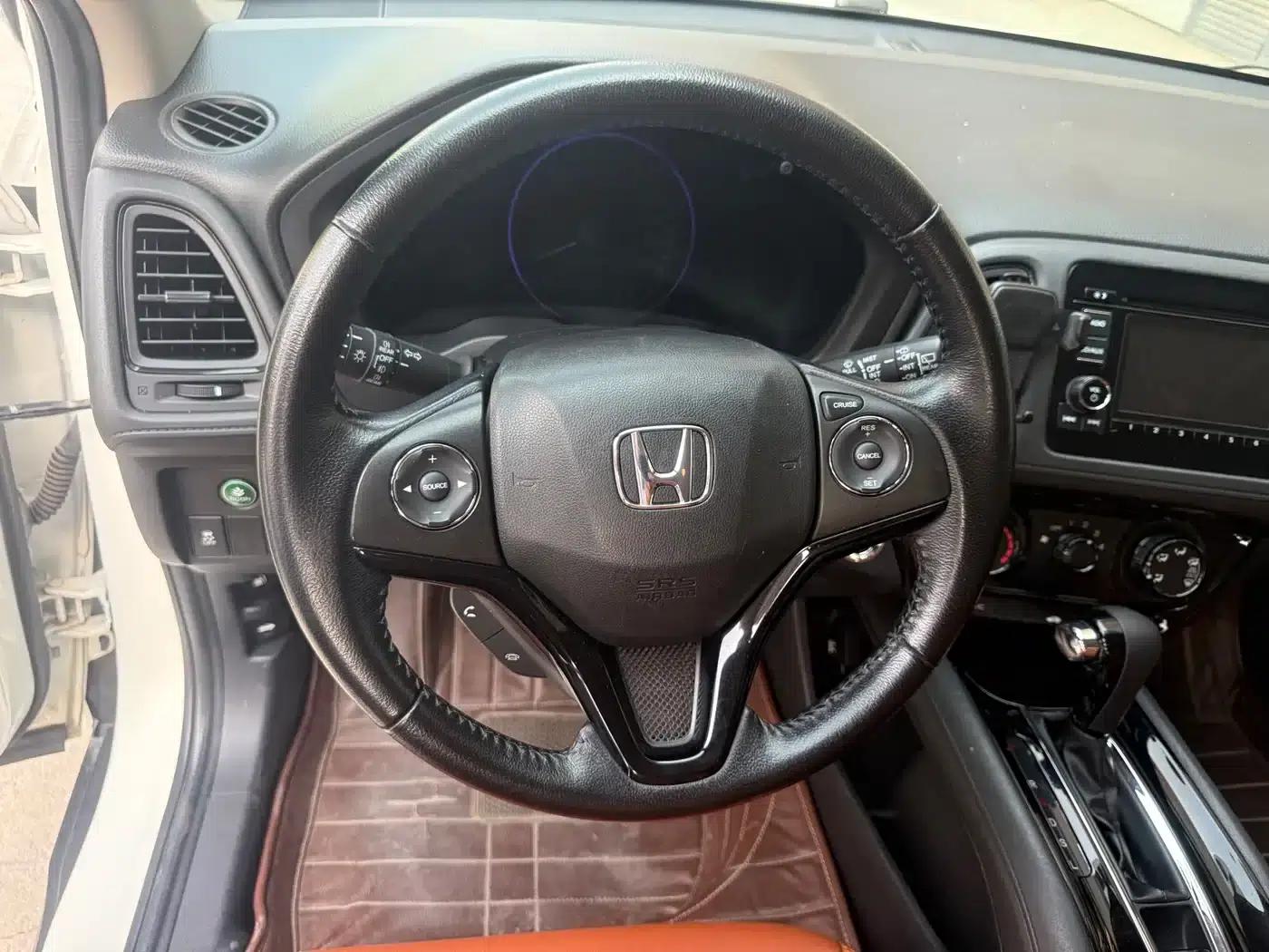 Vezel 2018 1.5L CVT 2WD Tech Elite — миниатюра 7