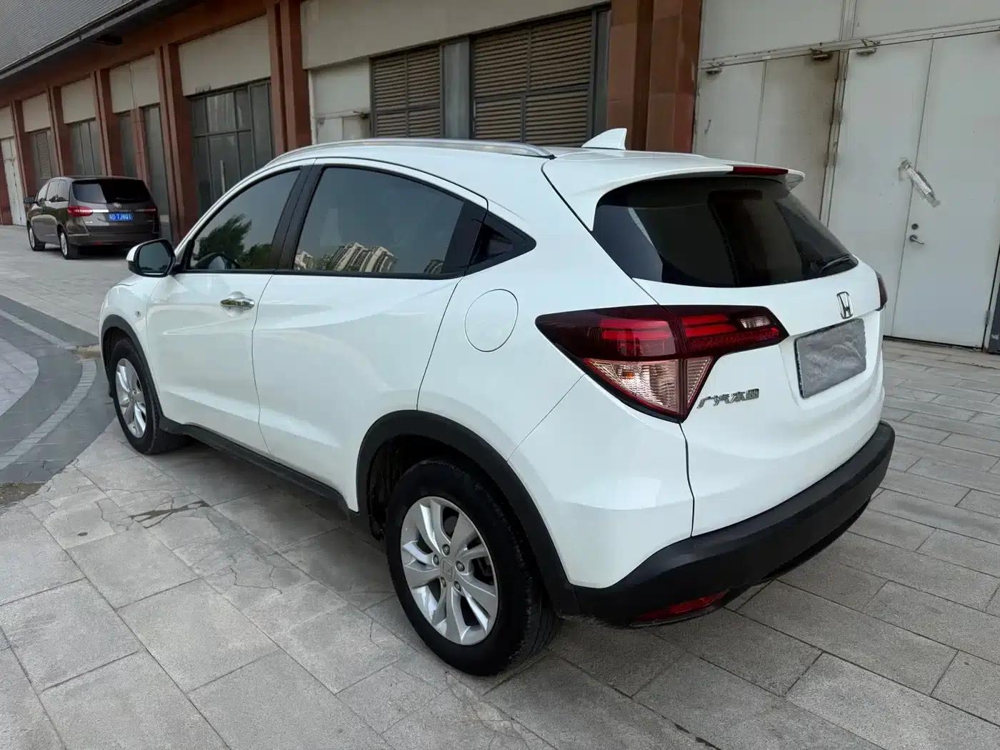 Vezel 2018 1.5L CVT 2WD Tech Elite — миниатюра 8