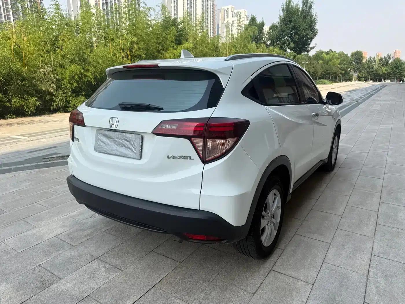 Vezel 2018 1.5L CVT 2WD Tech Elite — миниатюра 10