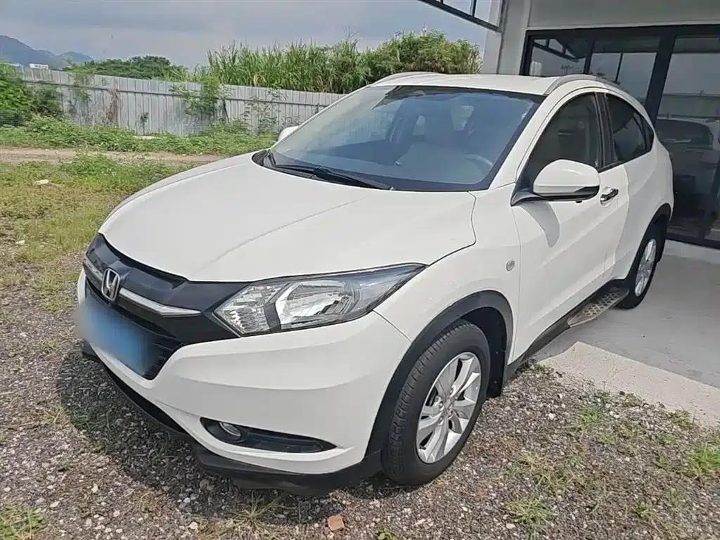Vezel 2015 1.5L CVT 2WD Comfort Model — миниатюра 2