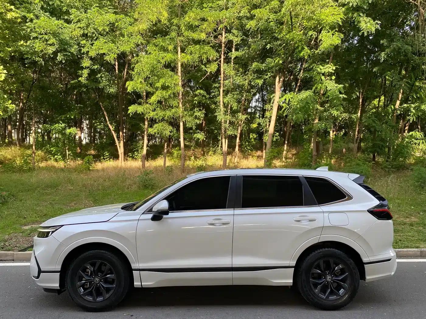 2023 Honda CR-V 240TURBO 2WD Luxury Edition 5-seater — миниатюра 3