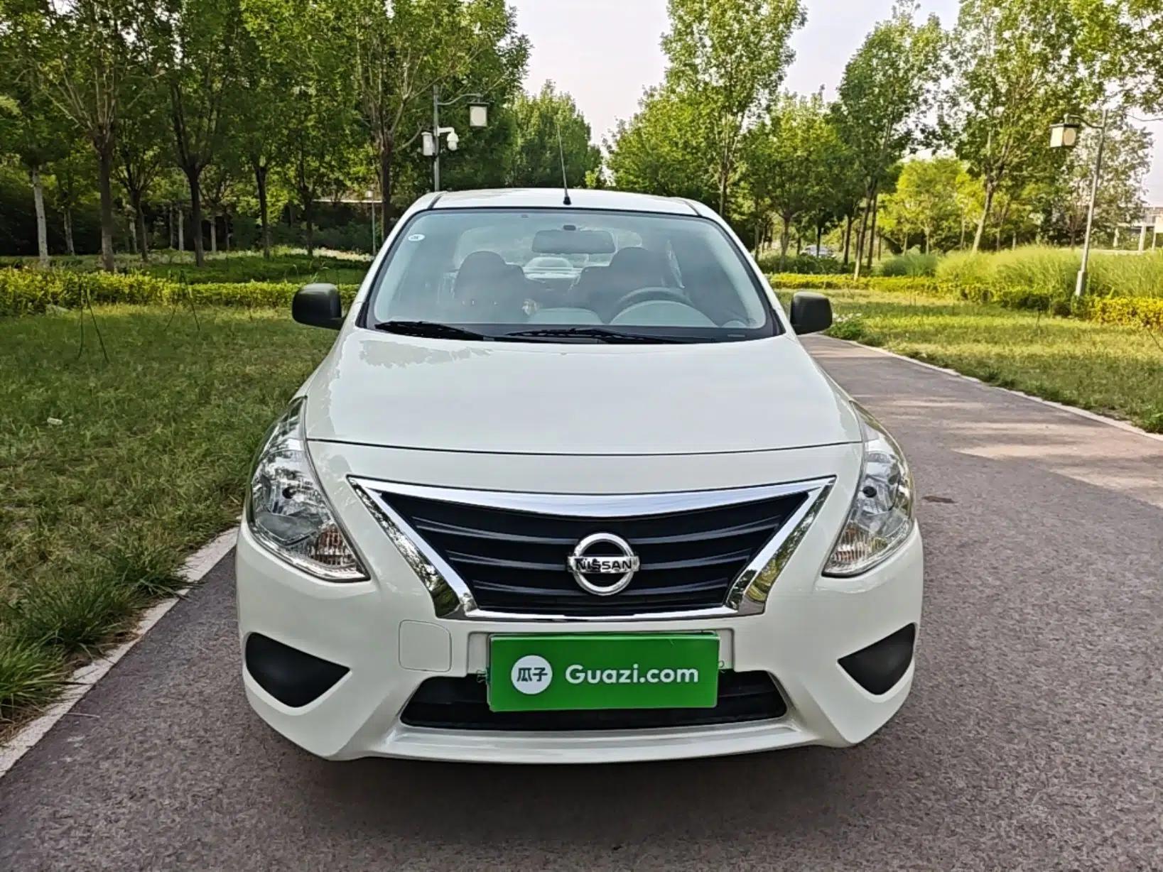 Nissan Sunny 2015 1.5XE Manual Comfort Edition — миниатюра 2