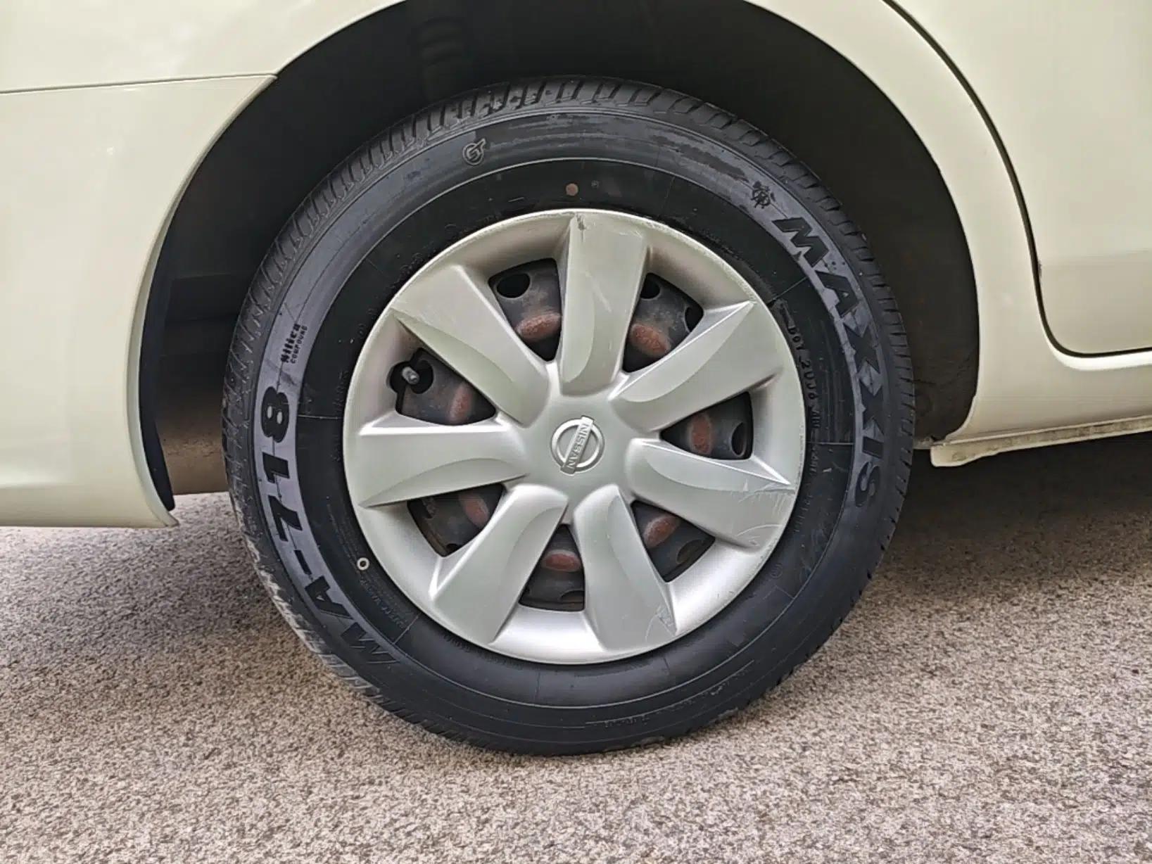 Nissan Sunny 2015 1.5XE Manual Comfort Edition — миниатюра 11