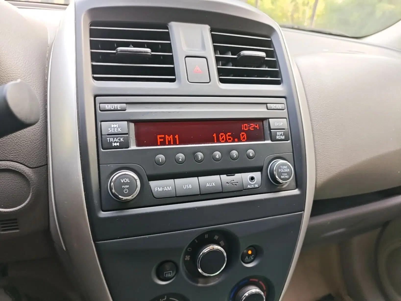 Nissan Sunny 2015 1.5XE Manual Comfort Edition — миниатюра 15