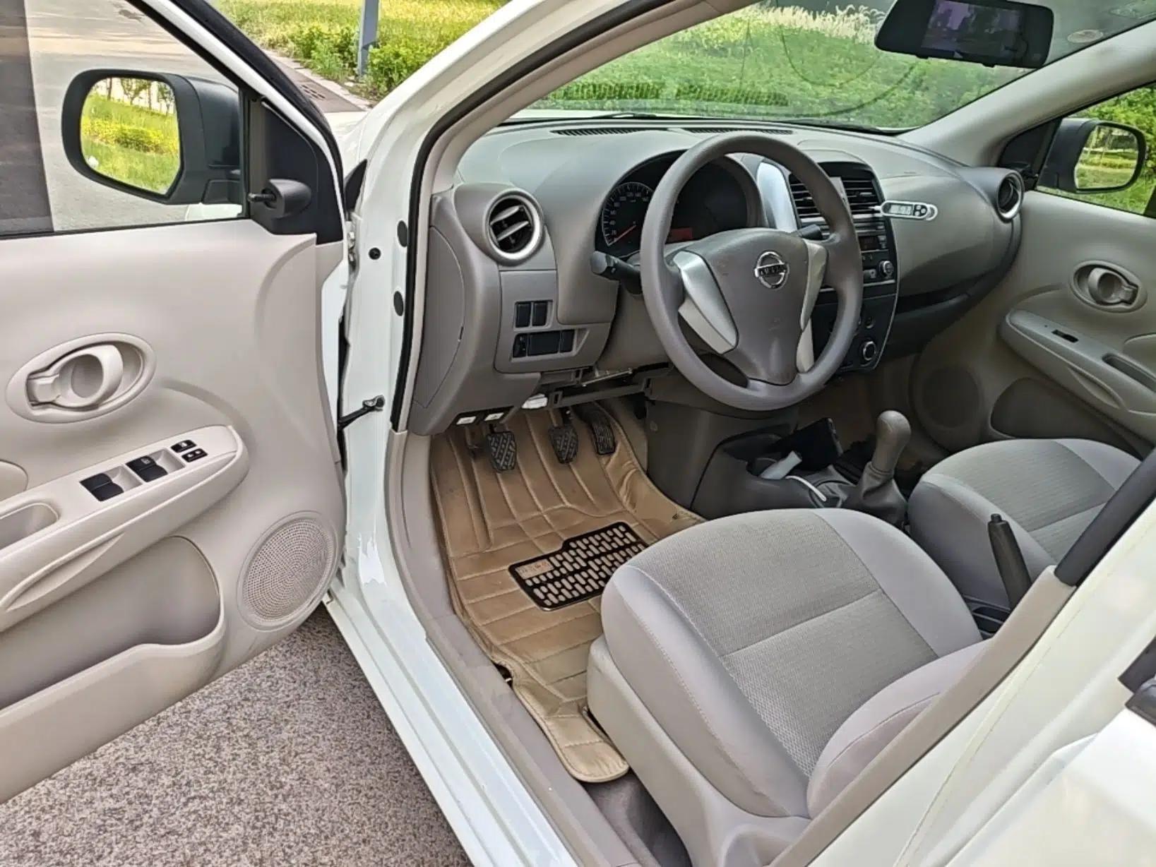 Nissan Sunny 2015 1.5XE Manual Comfort Edition — миниатюра 18