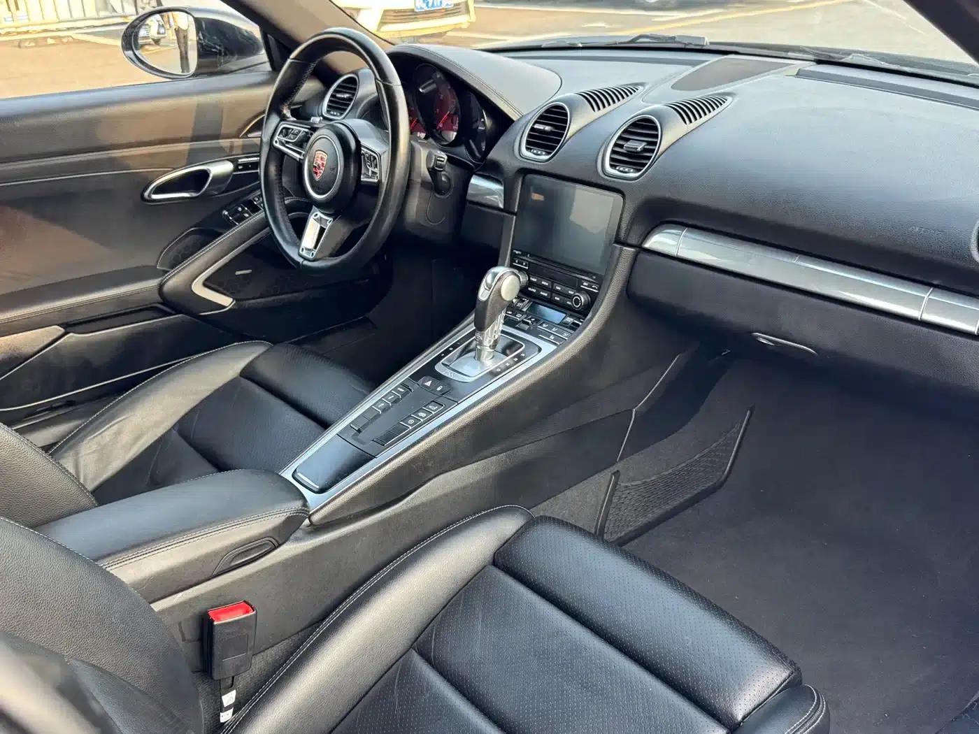 Porsche 718 Cayman 2018 2.0T — миниатюра 5