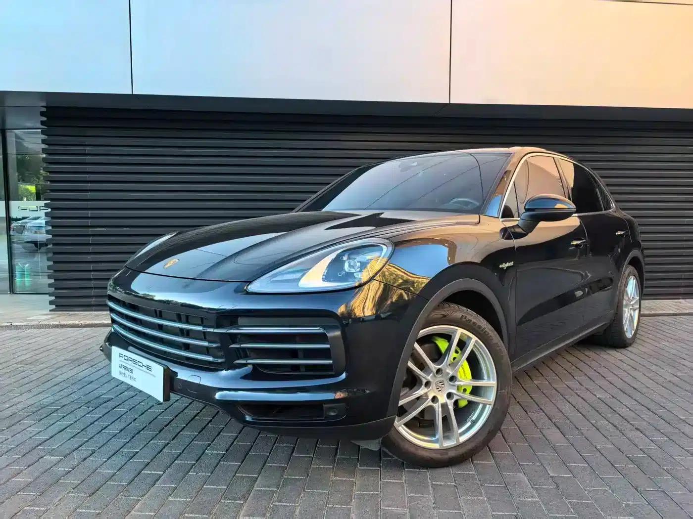 2023 Cayenne E-Hybrid 2.0T — миниатюра 1