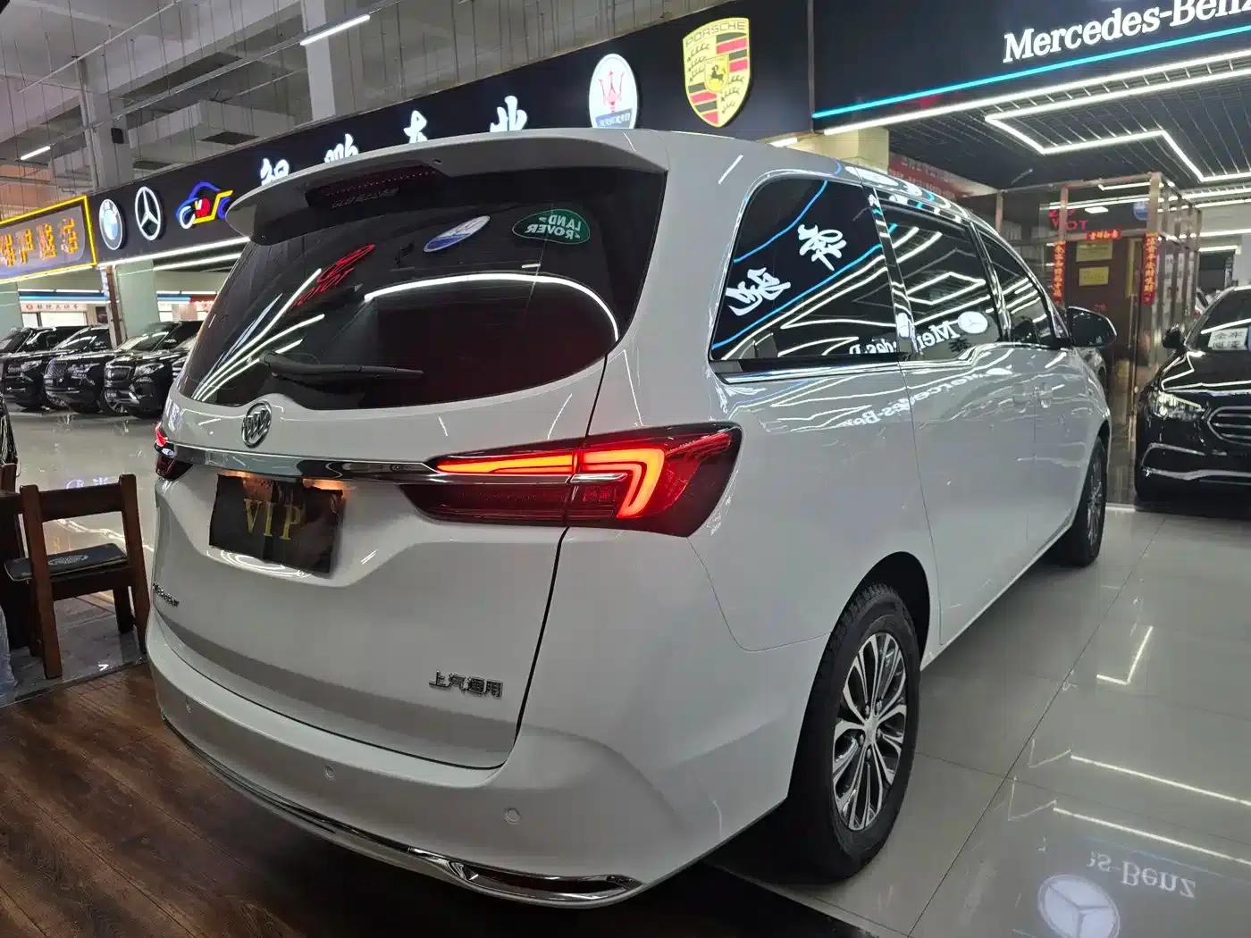Buick GL8 2021 Land Business Class 652T Comfort — миниатюра 4