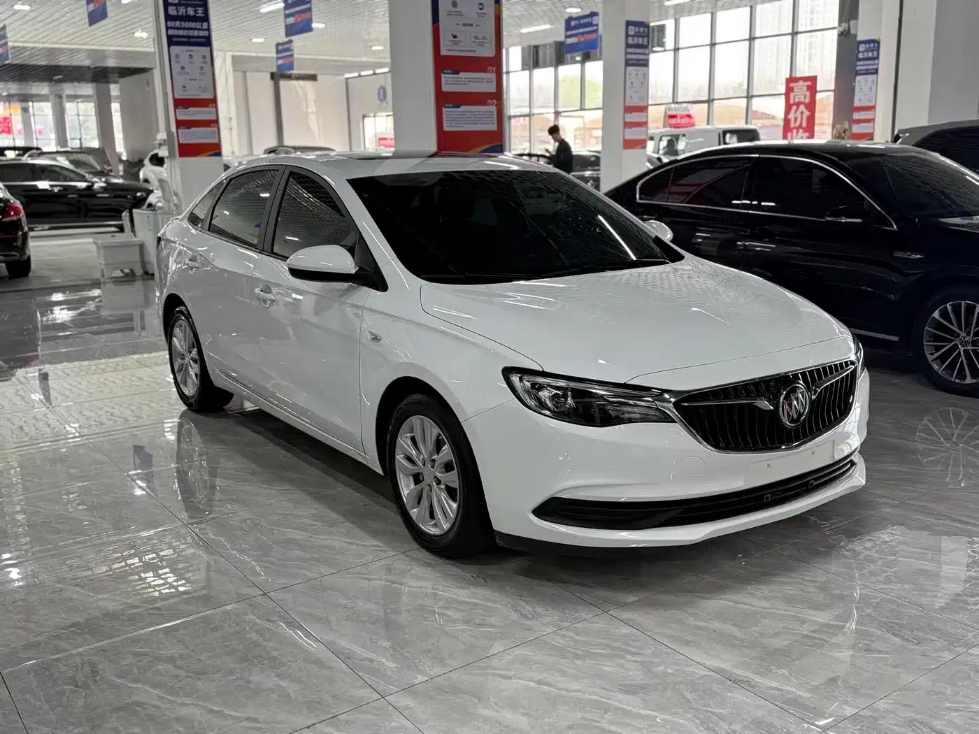 Buick Excelle 2021 Facelift Classic 1.5L Automatic Elite — миниатюра 3