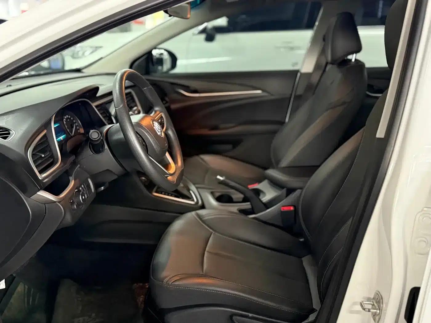 Buick Excelle 2021 Facelift Classic 1.5L Automatic Elite — миниатюра 4
