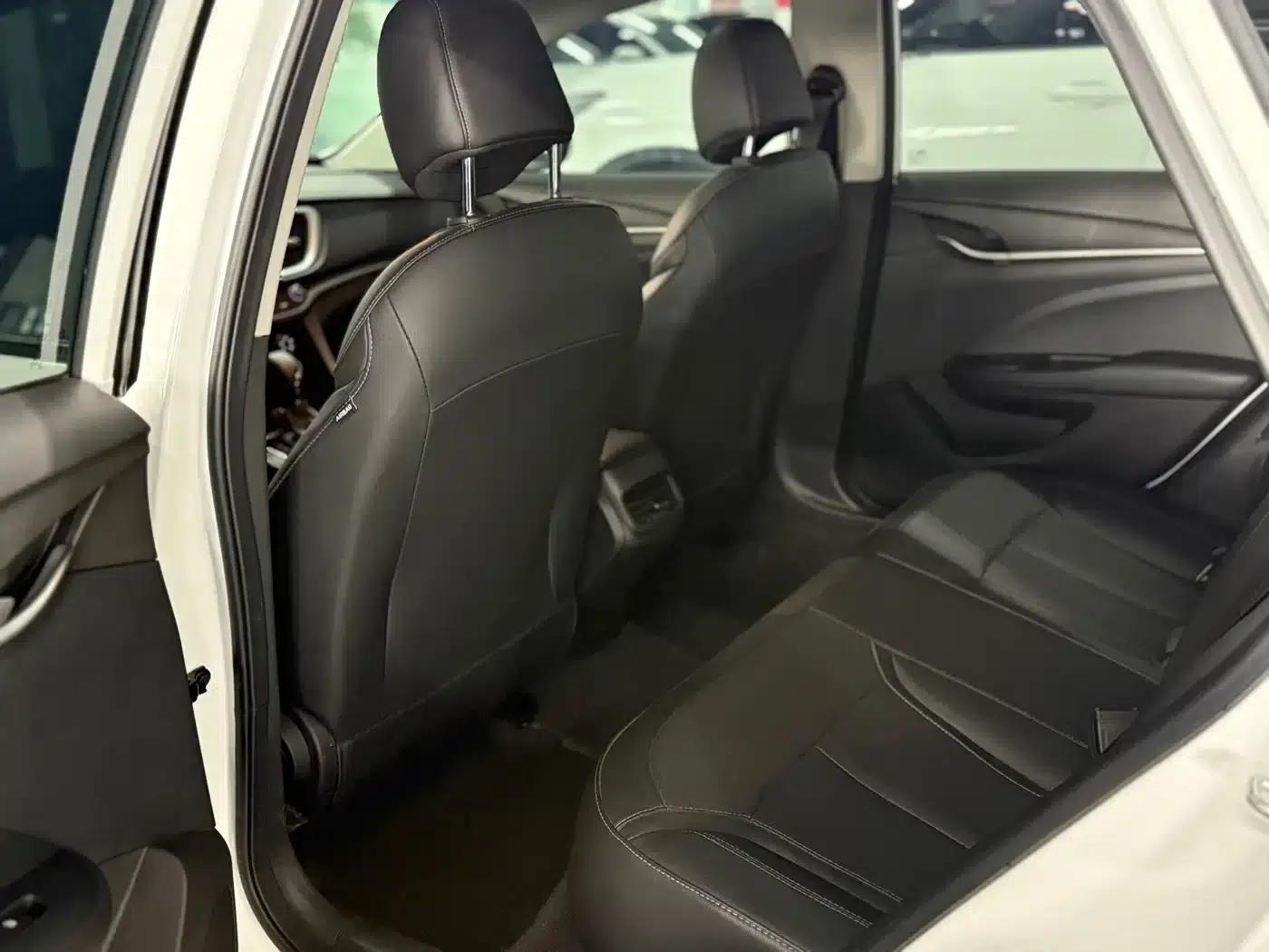 Buick Excelle 2021 Facelift Classic 1.5L Automatic Elite — миниатюра 5