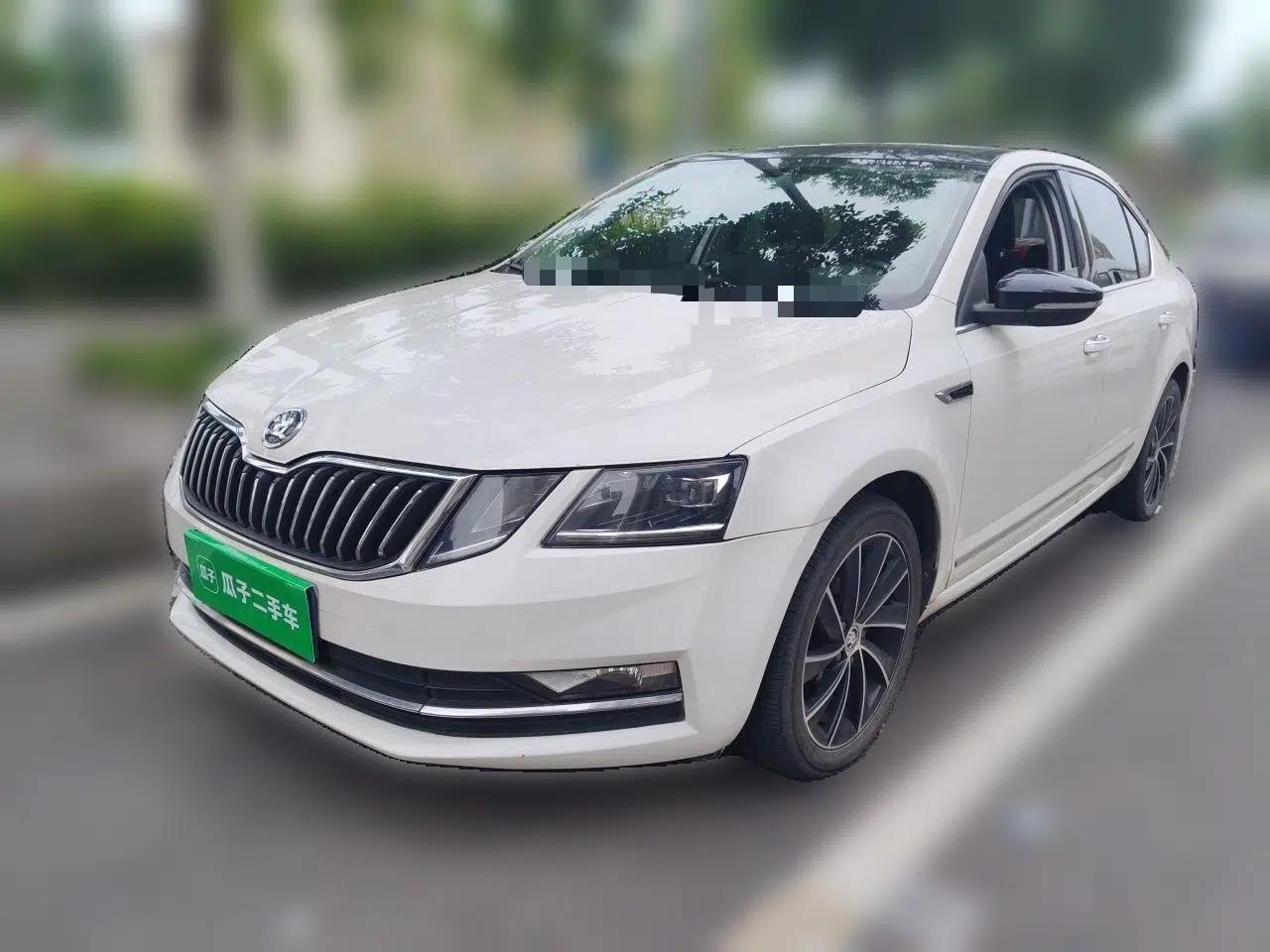 Skoda Octavia 2018 TSI280 DSG Luxury Edition — миниатюра 1