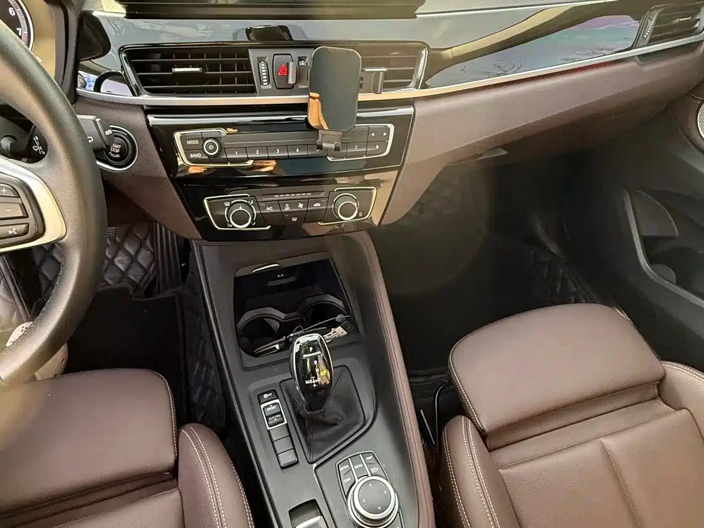 BMW X1 2022 sDrive20Li Fashion Edition — миниатюра 14