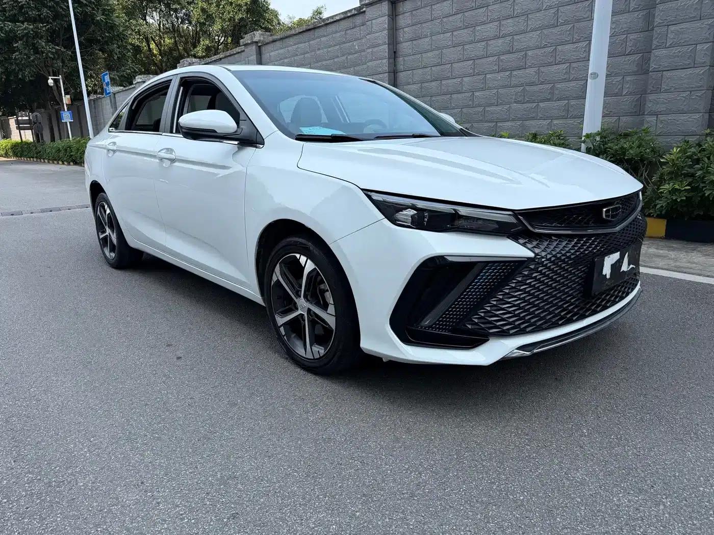 Geely Emgrand L 2022 1.4T CVT Premium Edition — миниатюра 3