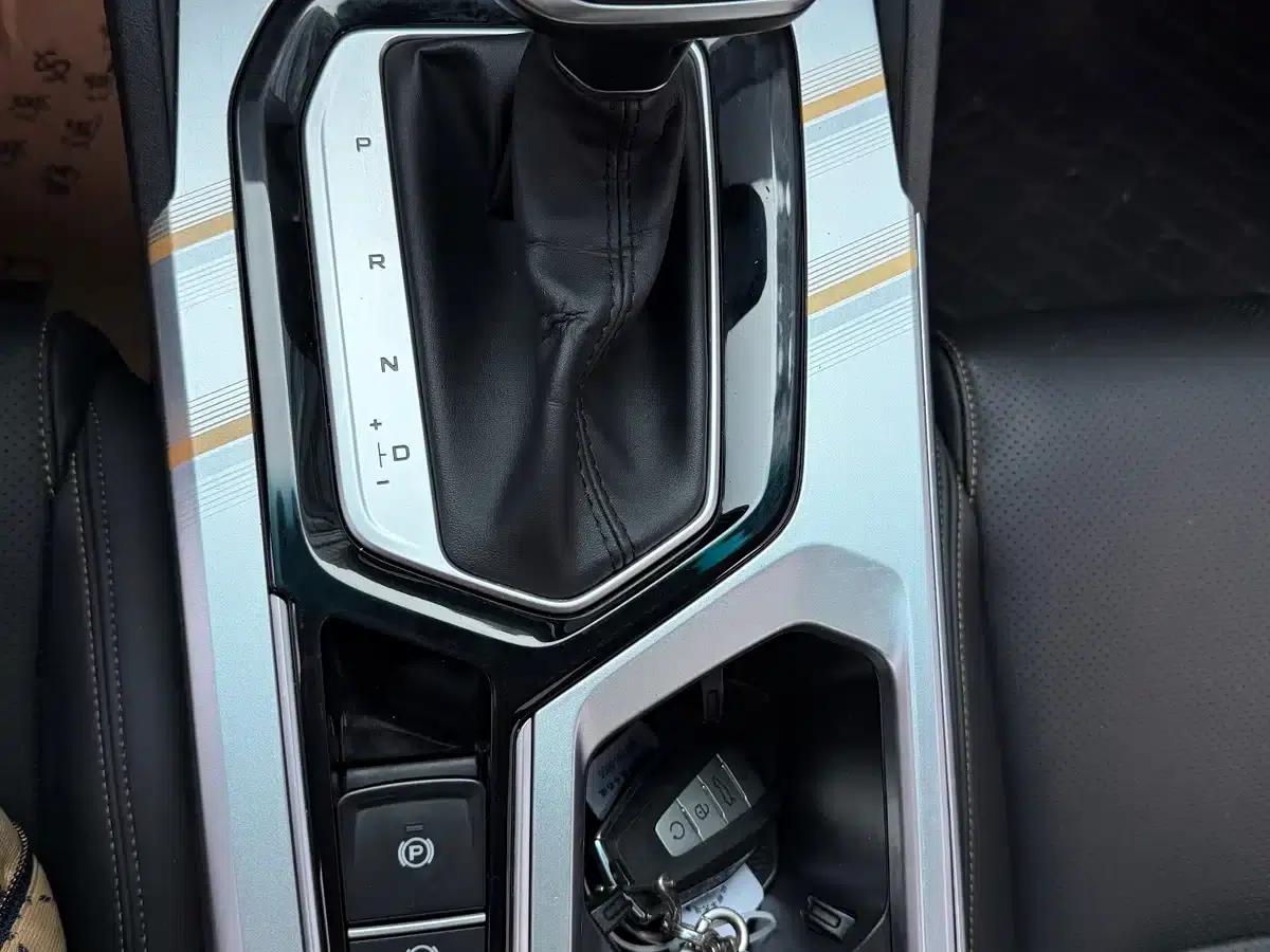Geely Emgrand L 2022 1.4T CVT Premium Edition — миниатюра 10