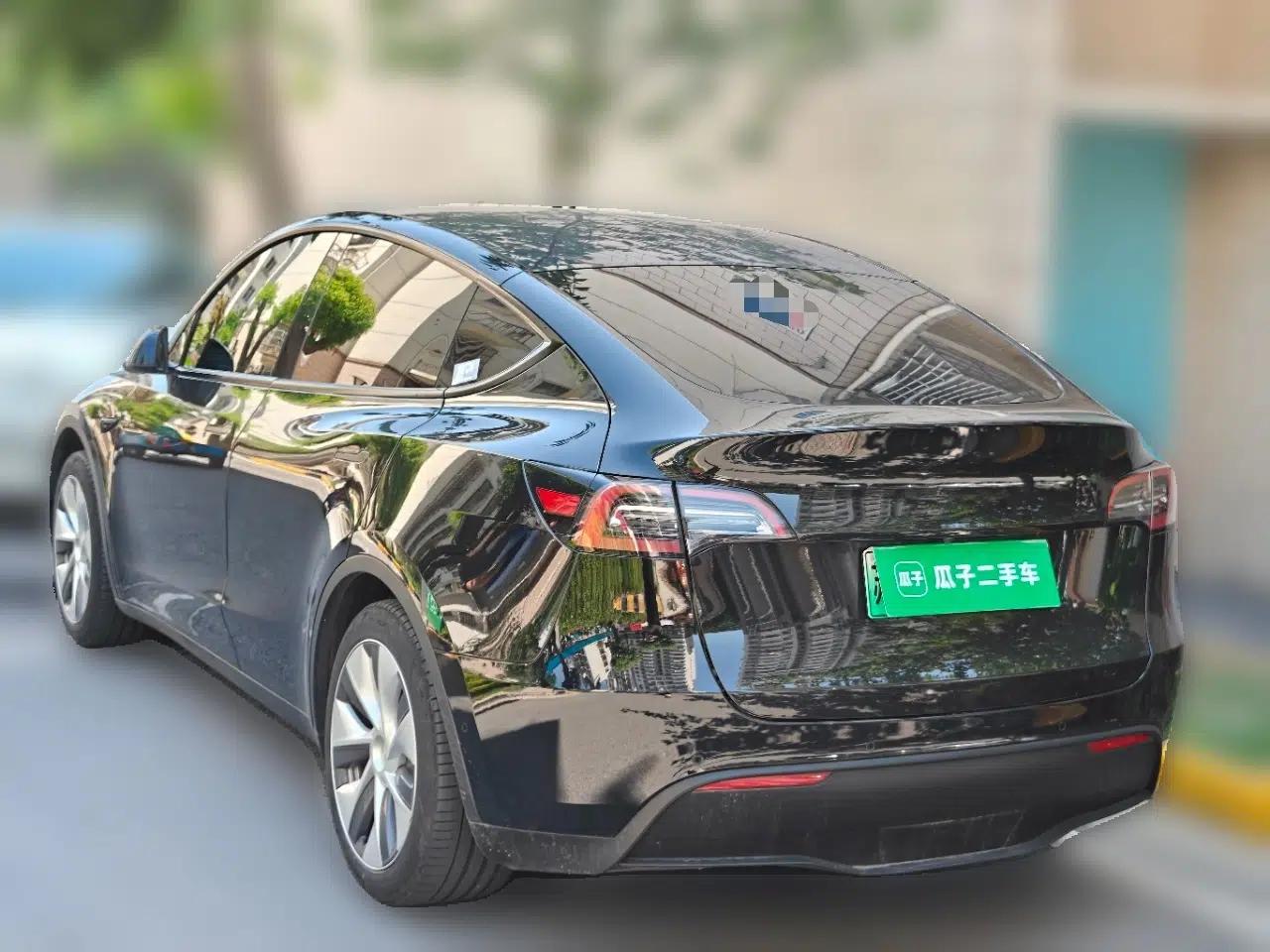 Tesla Model Y 2022 Revised Version Rear-Wheel Drive — миниатюра 4