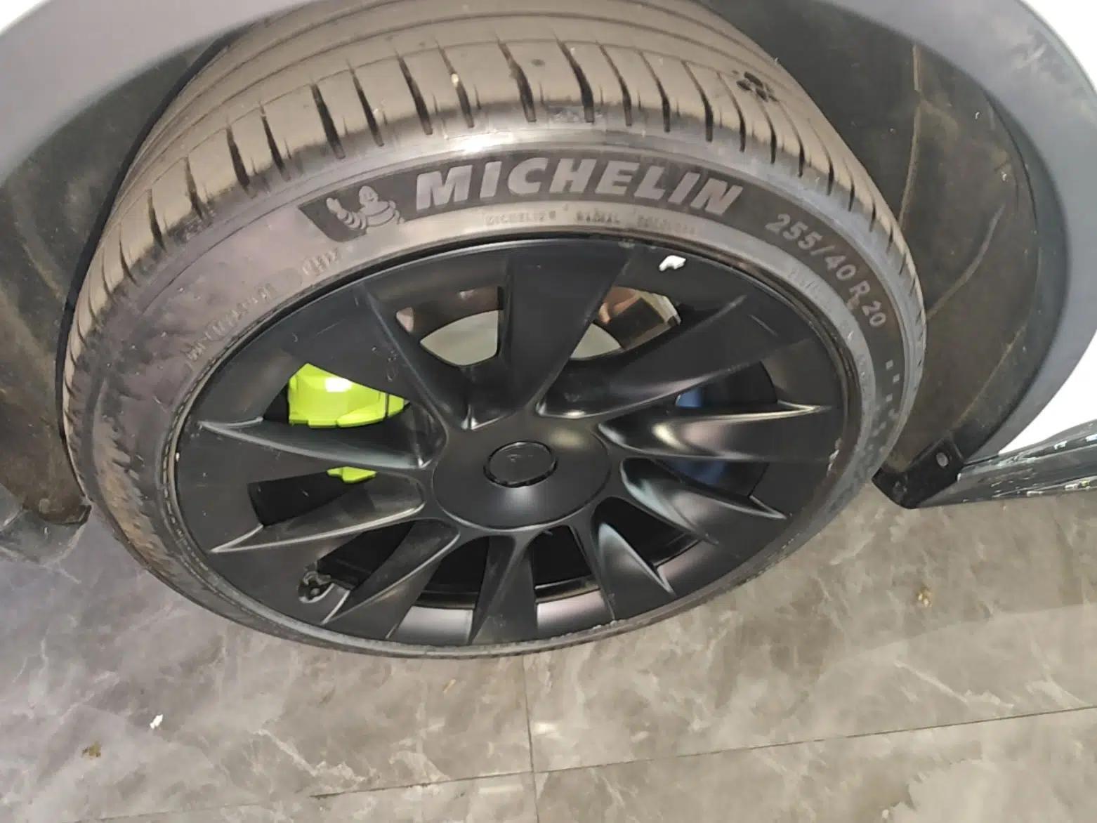 Tesla Model Y 2022 Revised Version Rear-Wheel Drive — миниатюра 11