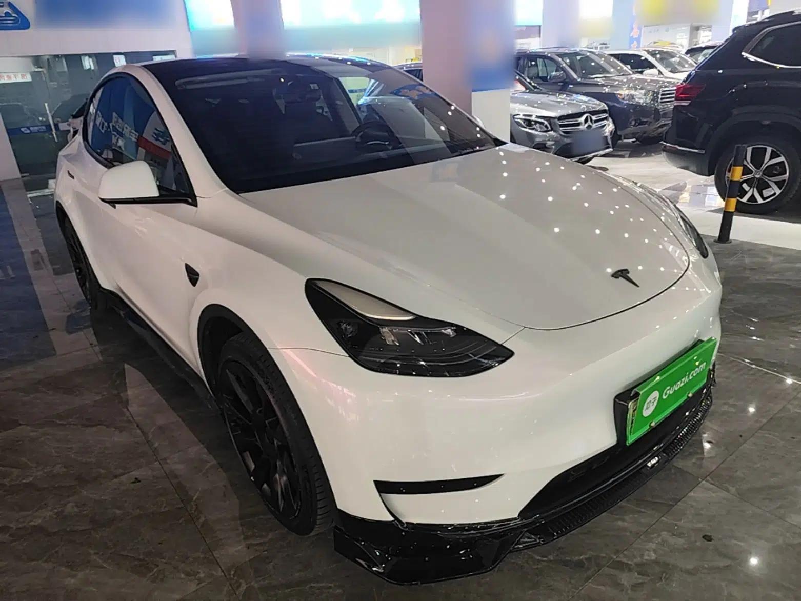 Tesla Model Y 2022 Revised Version Rear-Wheel Drive — миниатюра 3
