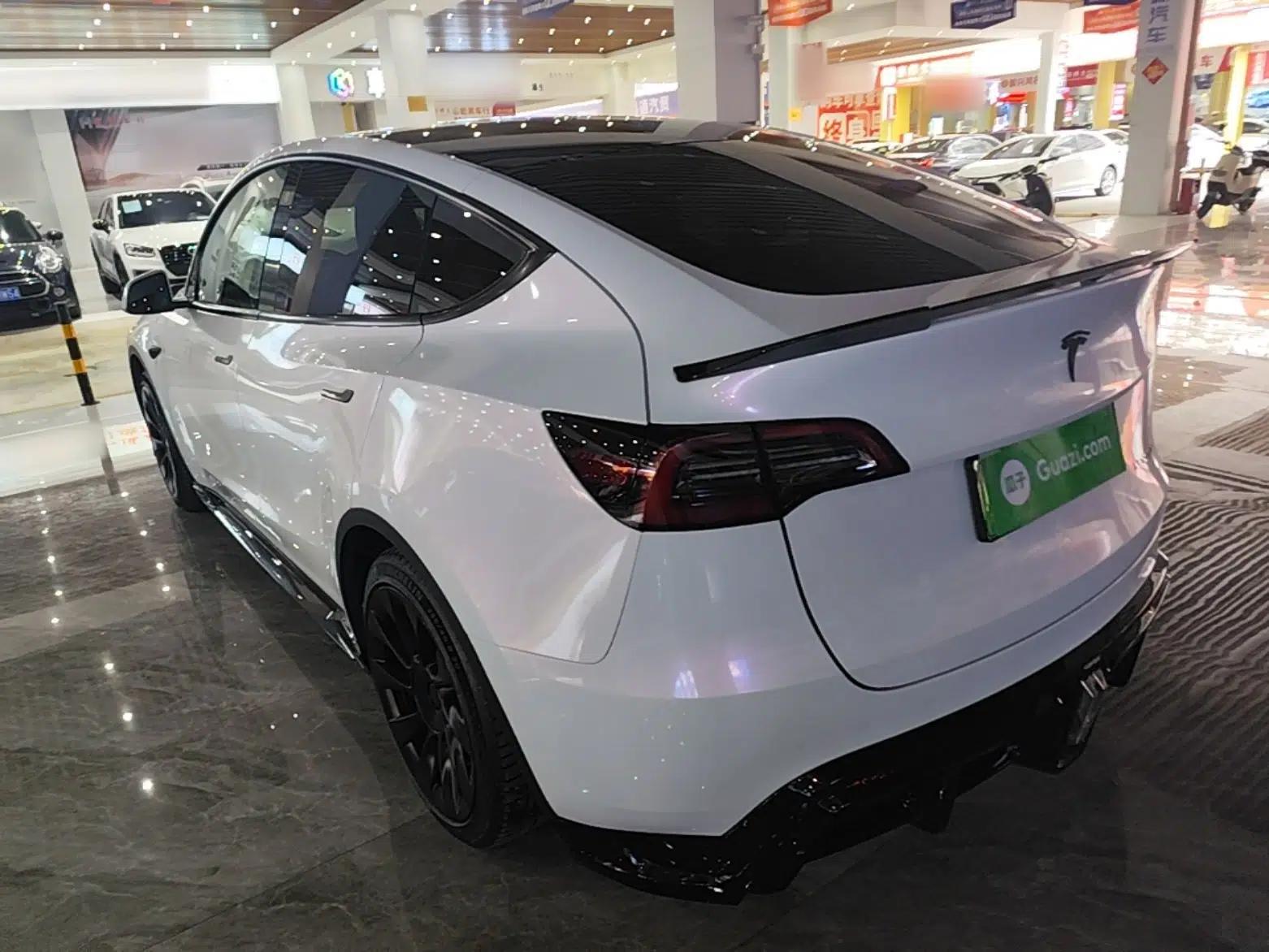 Tesla Model Y 2022 Revised Version Rear-Wheel Drive — миниатюра 4