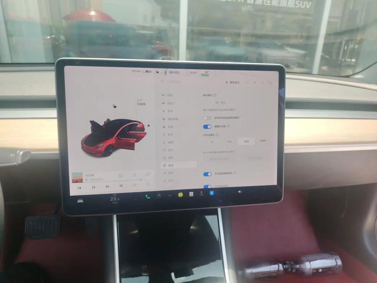 Tesla Model 3 2019 Standard Range Rear-Wheel Drive Upgraded Version (60 kWh) — миниатюра 11