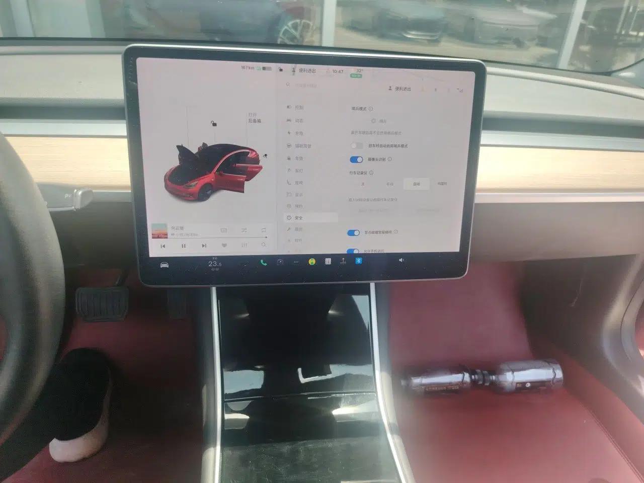 Tesla Model 3 2019 Standard Range Rear-Wheel Drive Upgraded Version (60 kWh) — миниатюра 13