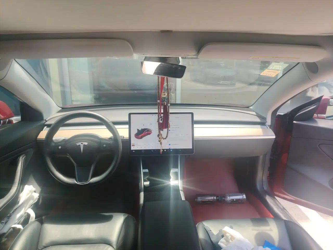 Tesla Model 3 2019 Standard Range Rear-Wheel Drive Upgraded Version (60 kWh) — миниатюра 18