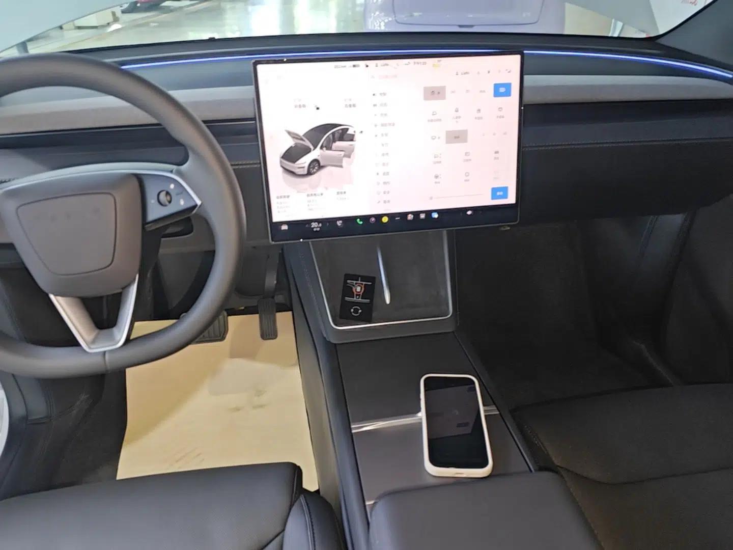 Tesla Model Y L 2025 Model Long-Range All-Wheel-Drive Version — миниатюра 20