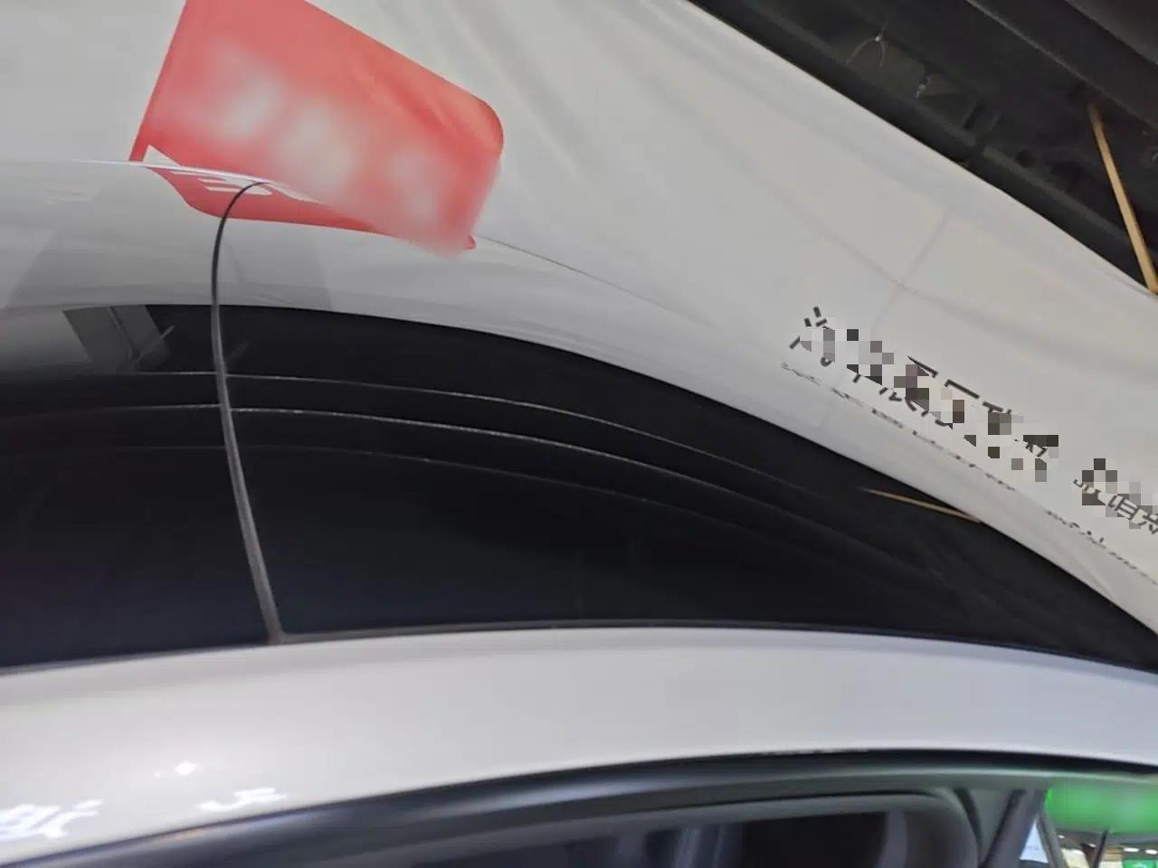 Tesla Model Y L 2025 Model Long-Range All-Wheel-Drive Version — миниатюра 7