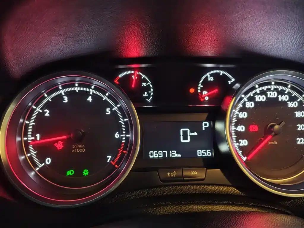 Peugeot 408 2019 230THP Automatic Luxury Edition (China VI Emission Standard) — миниатюра 9