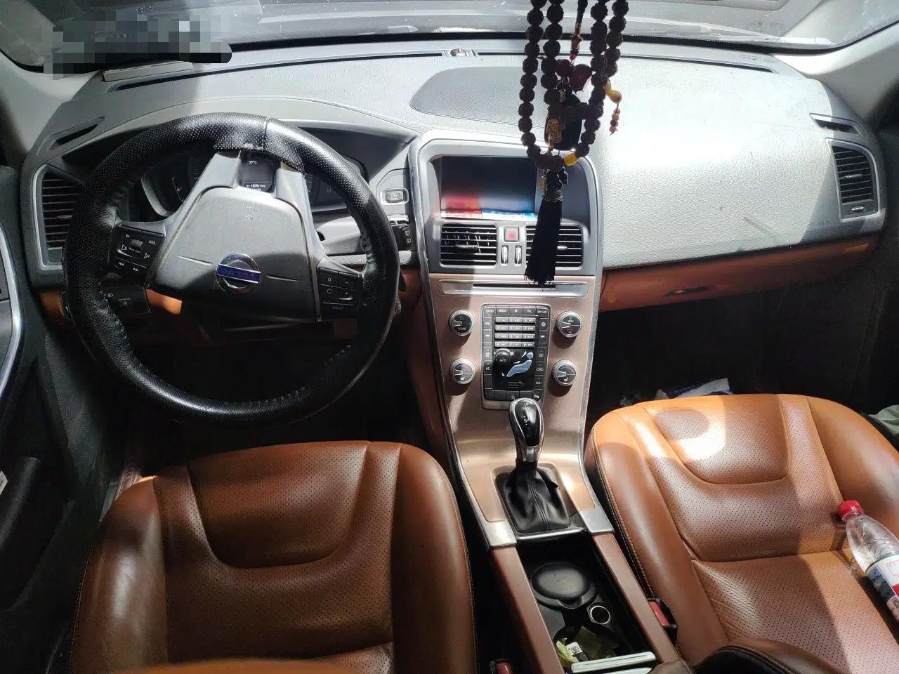 Volvo XC60 2015 T5 Smart Upgrade Model — миниатюра 9